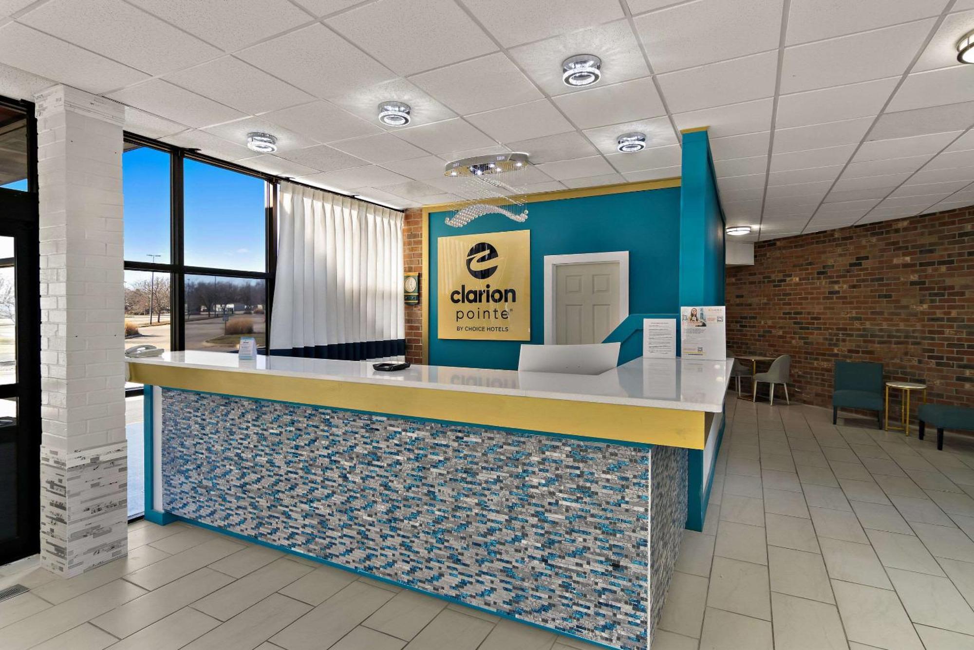 Clarion Pointe Bloomington-Normal Near I-55 And University Dış mekan fotoğraf